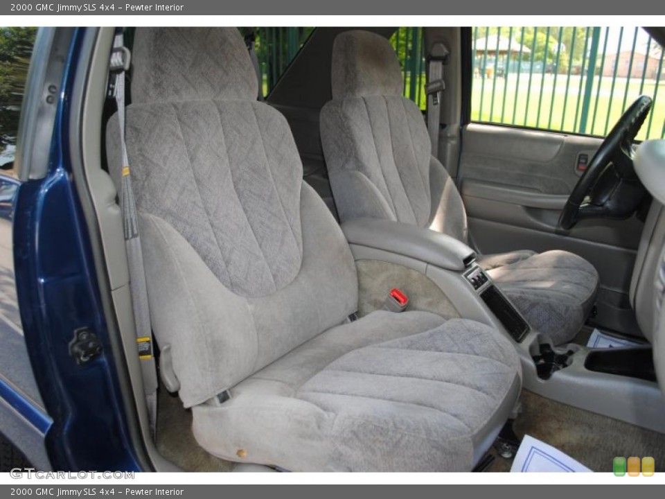 Pewter Interior Photo for the 2000 GMC Jimmy SLS 4x4 #49508964