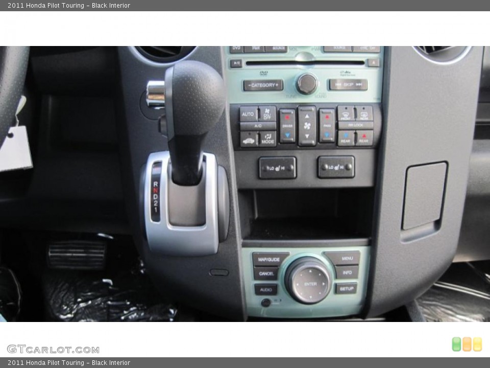 Black Interior Controls for the 2011 Honda Pilot Touring #49512660