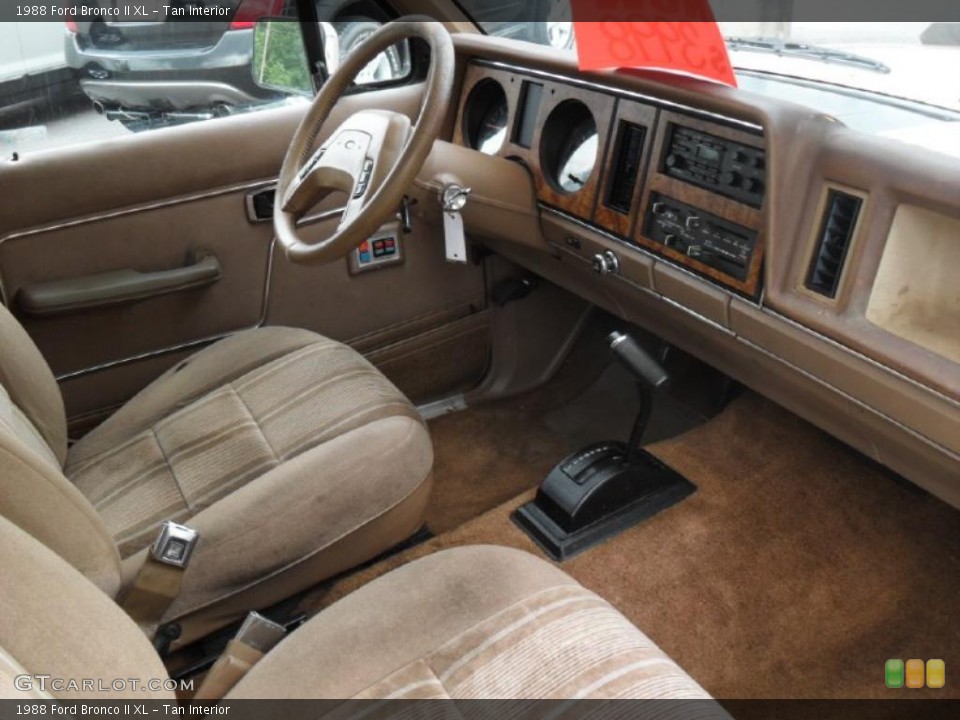 Tan Interior Photo for the 1988 Ford Bronco II XL #49515509