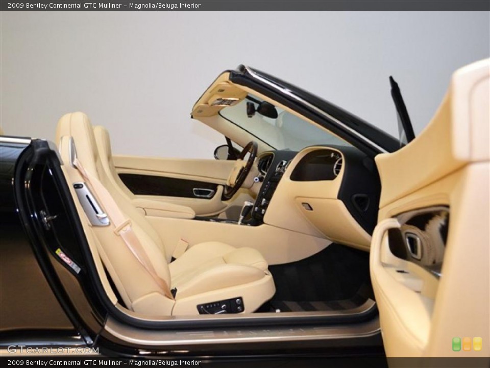 Magnolia/Beluga Interior Photo for the 2009 Bentley Continental GTC Mulliner #49515647