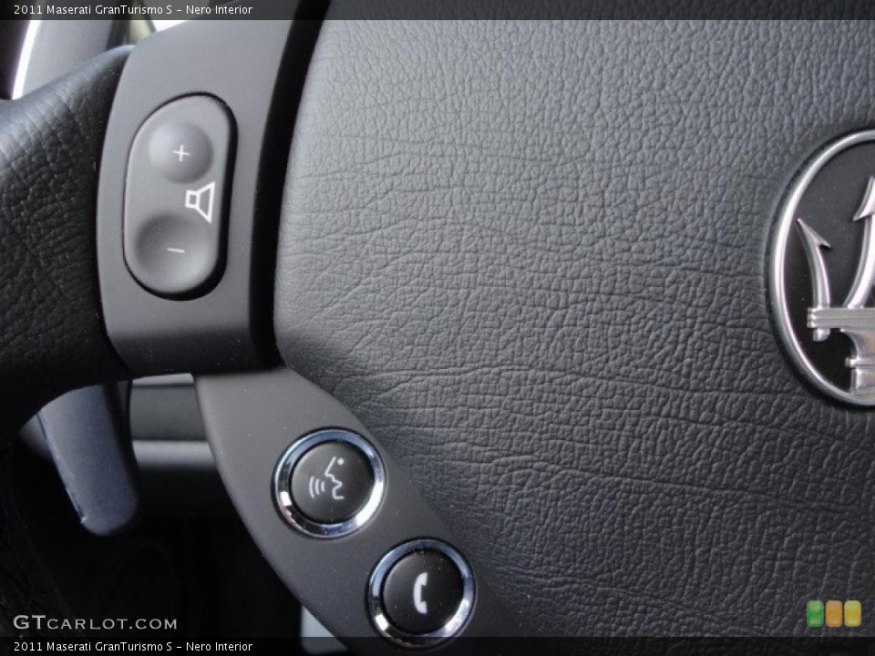 Nero Interior Controls for the 2011 Maserati GranTurismo S #49516223