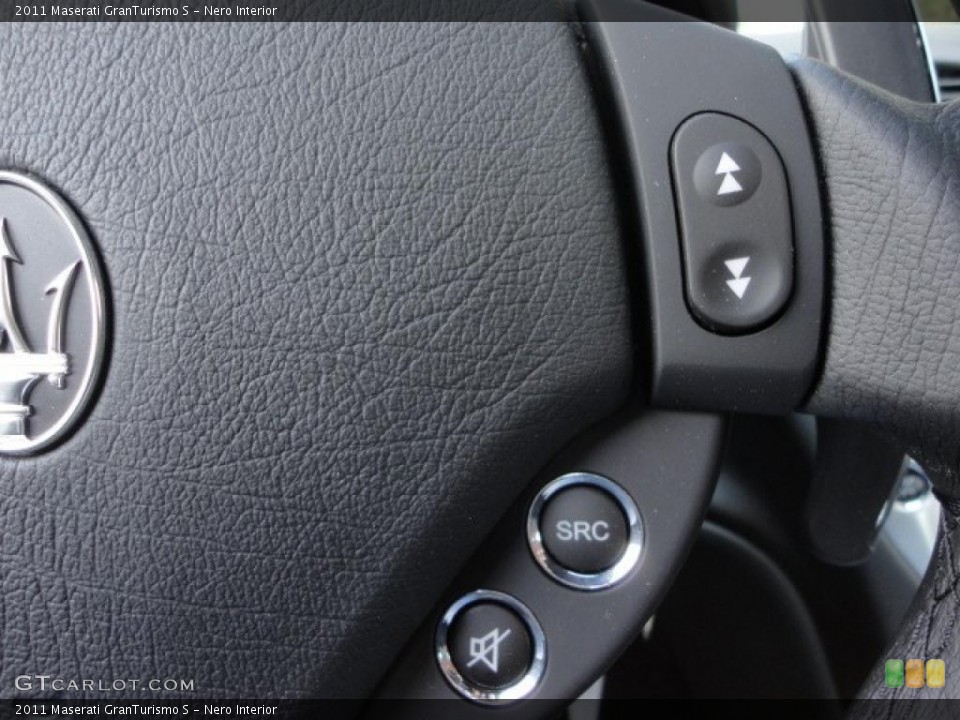 Nero Interior Controls for the 2011 Maserati GranTurismo S #49516244