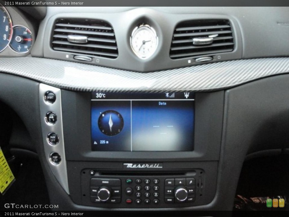 Nero Interior Controls for the 2011 Maserati GranTurismo S #49516283