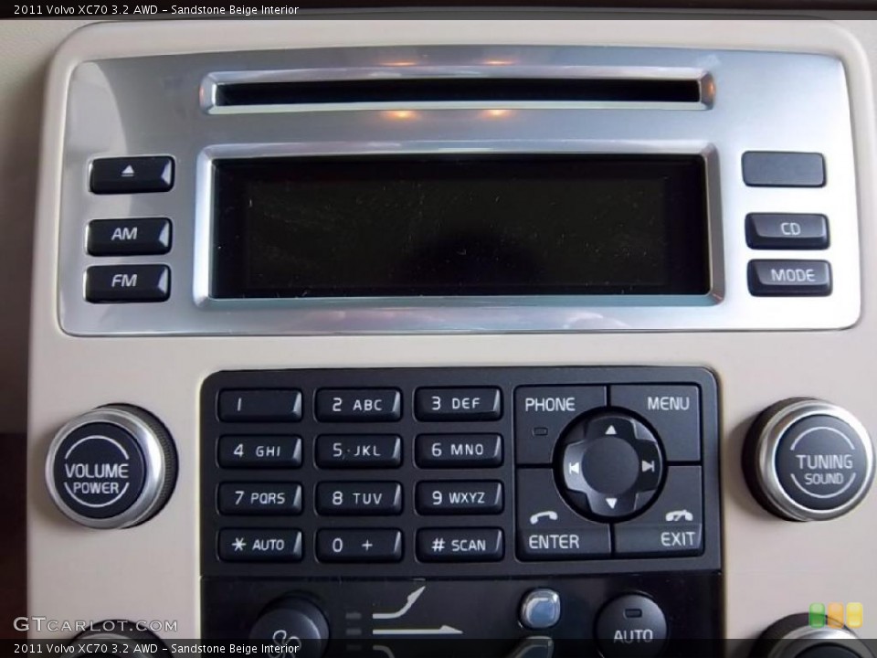 Sandstone Beige Interior Controls for the 2011 Volvo XC70 3.2 AWD #49518032