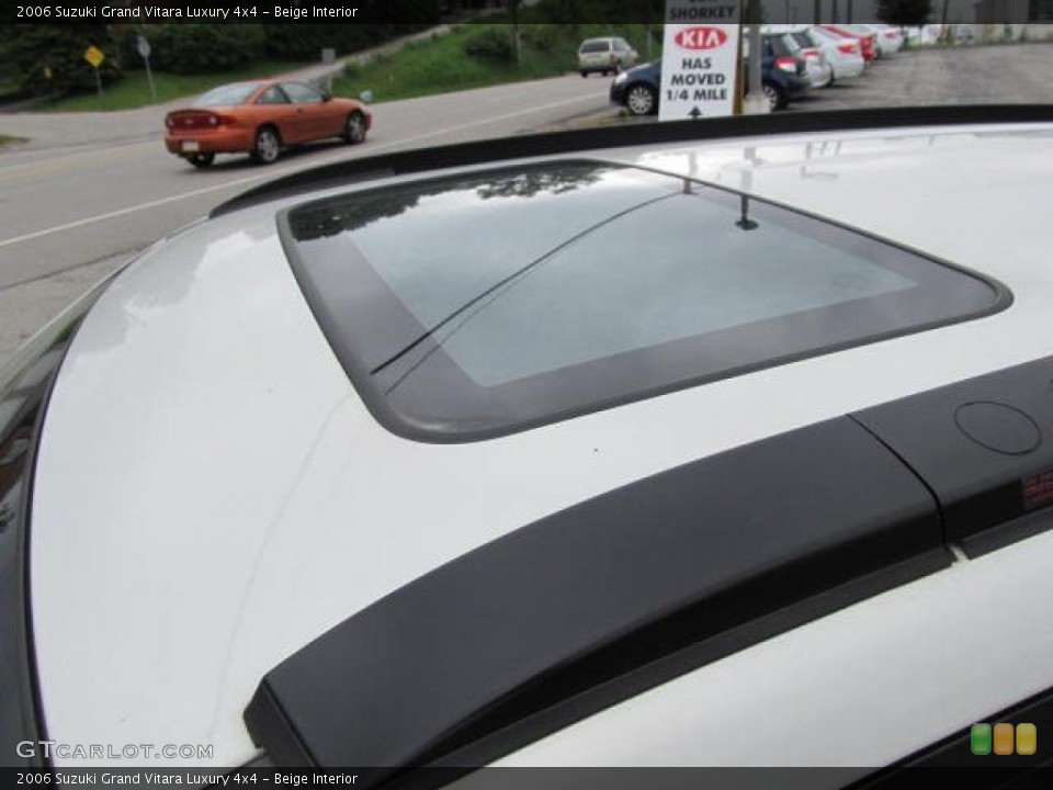 Beige Interior Sunroof for the 2006 Suzuki Grand Vitara Luxury 4x4 #49531169