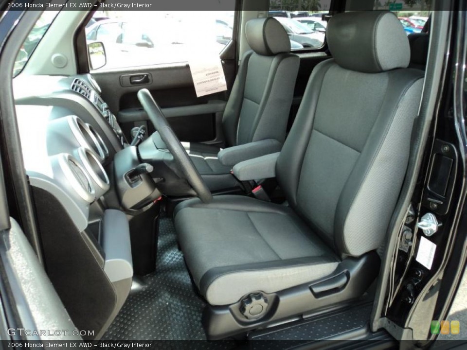 Black/Gray Interior Photo for the 2006 Honda Element EX AWD #49536194