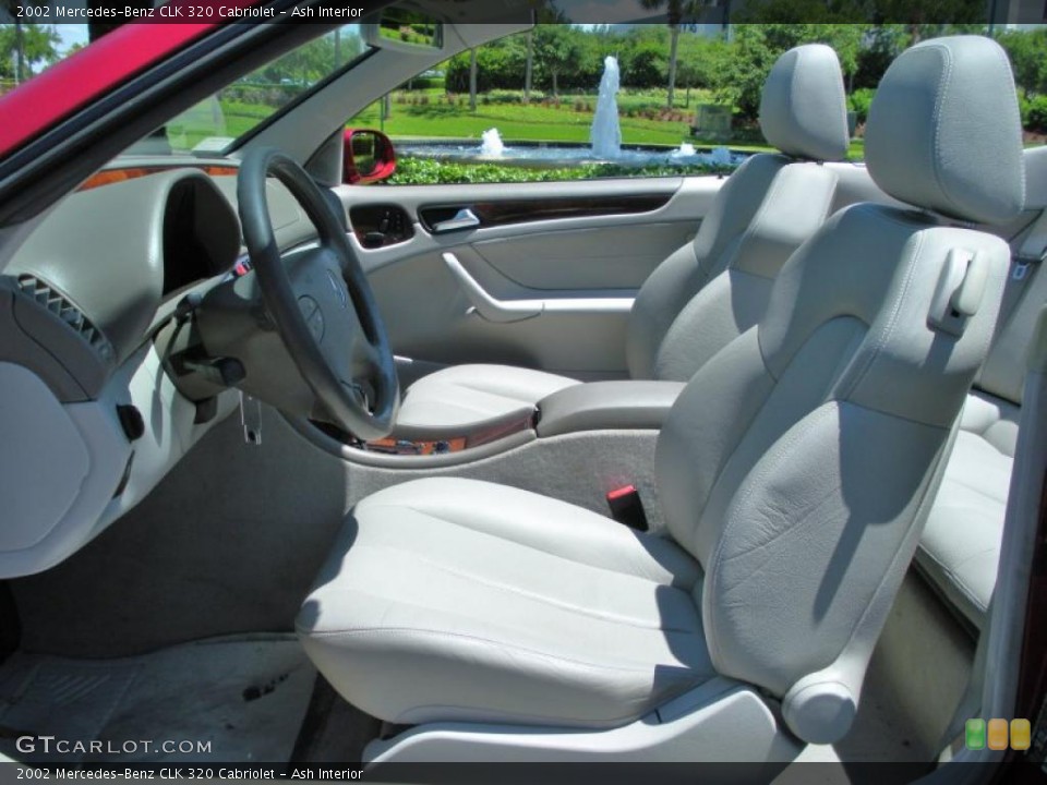Ash Interior Photo for the 2002 Mercedes-Benz CLK 320 Cabriolet #49540154