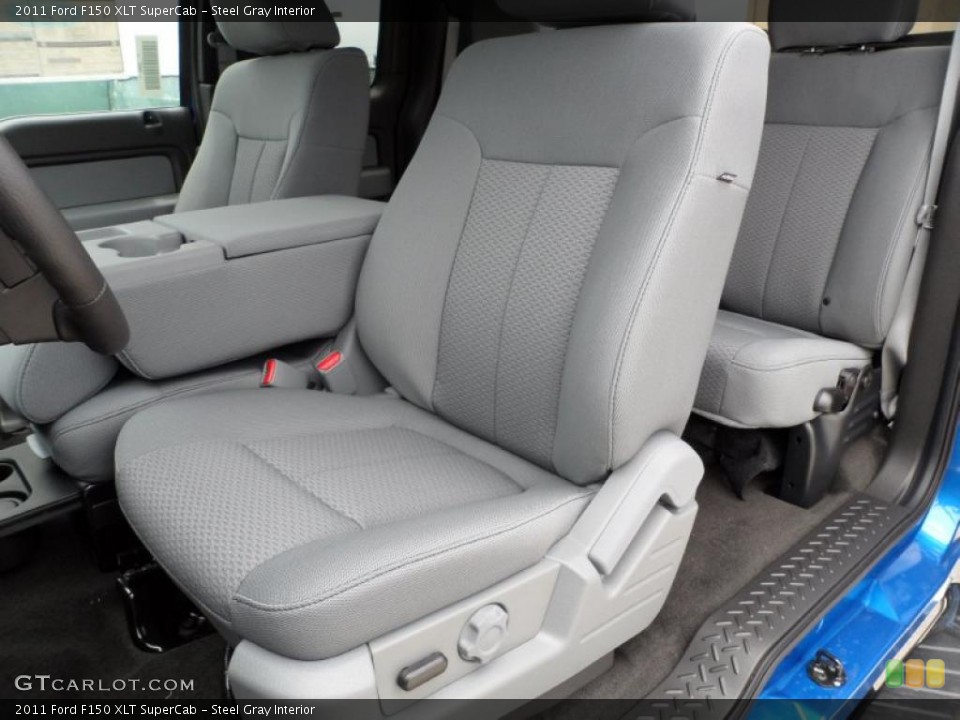 Steel Gray Interior Photo for the 2011 Ford F150 XLT SuperCab #49542839