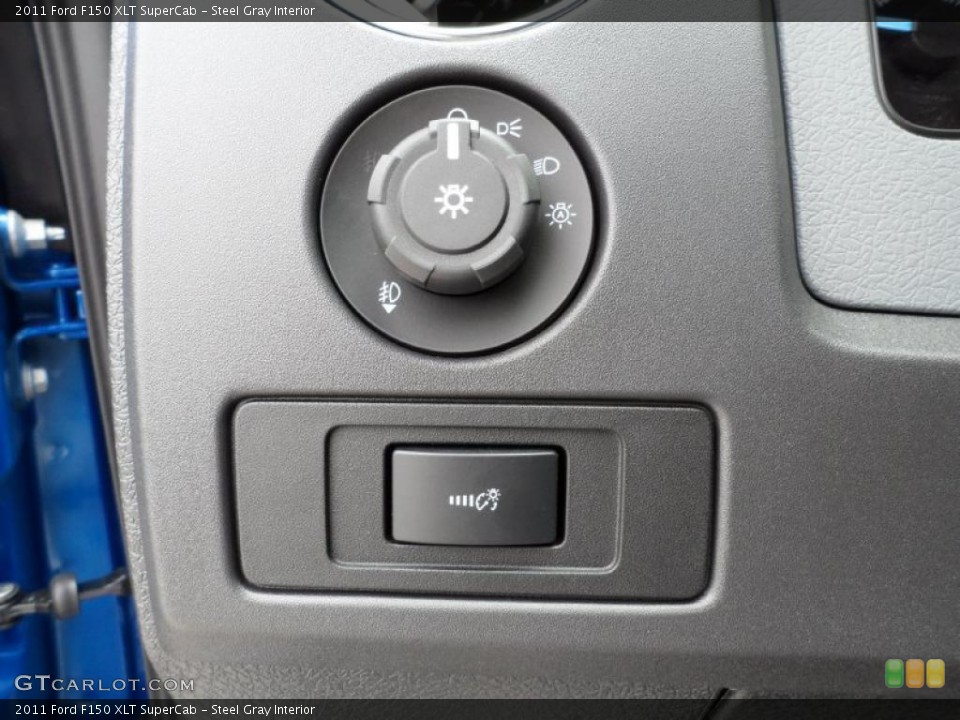 Steel Gray Interior Controls for the 2011 Ford F150 XLT SuperCab #49542977