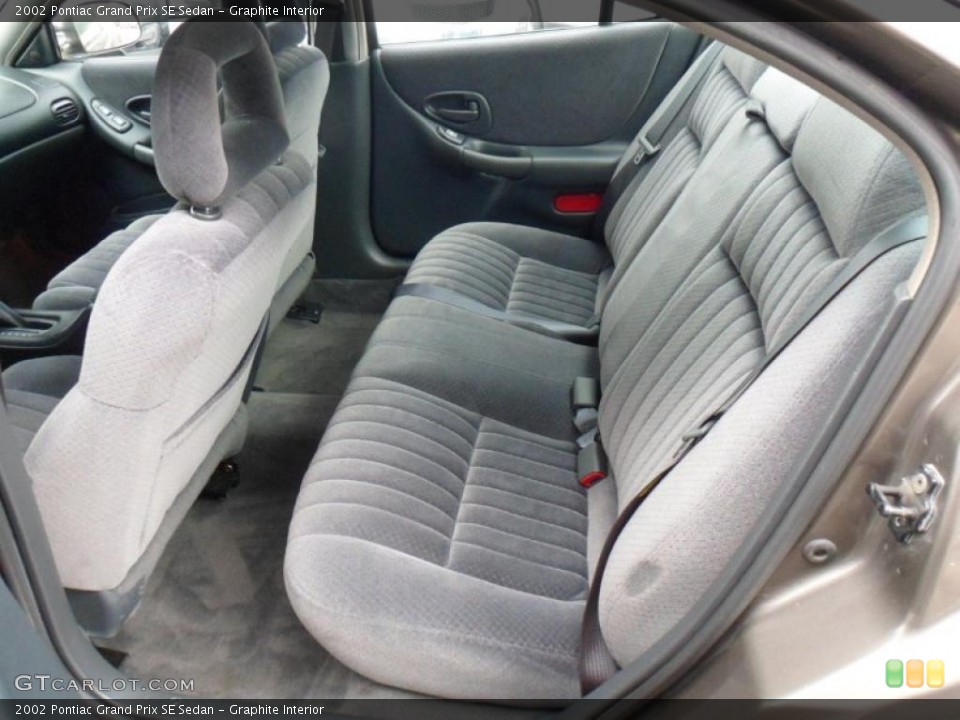 Graphite Interior Photo for the 2002 Pontiac Grand Prix SE Sedan #49543952