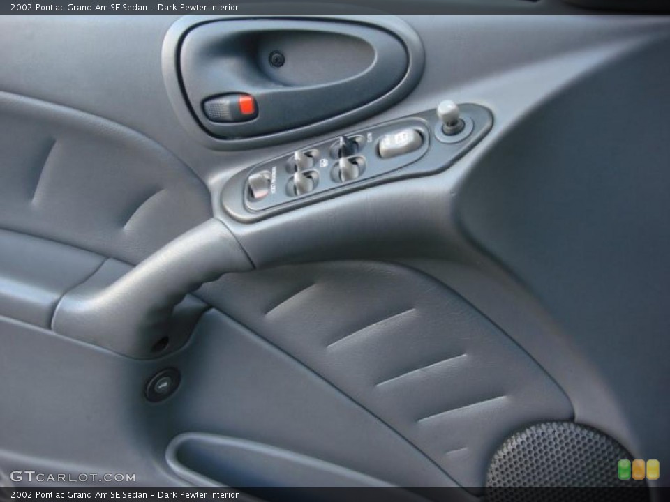 Dark Pewter Interior Controls for the 2002 Pontiac Grand Am SE Sedan #49546346