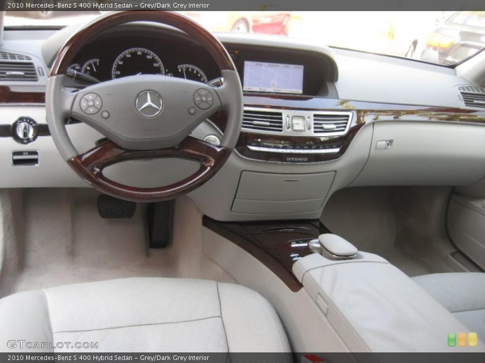Grey/Dark Grey Interior Dashboard for the 2010 Mercedes-Benz S 400 Hybrid Sedan #49549805
