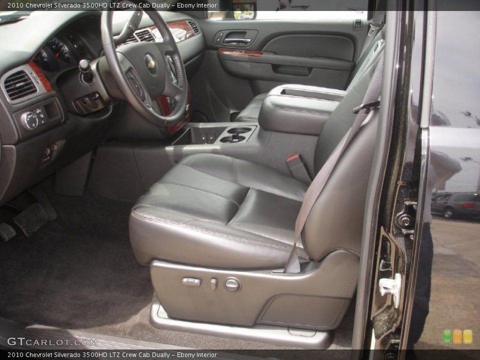 Ebony Interior Photo for the 2010 Chevrolet Silverado 3500HD LTZ Crew Cab Dually #49550318