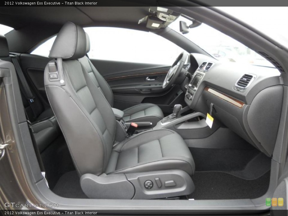 Titan Black Interior Photo for the 2012 Volkswagen Eos Executive #49561799