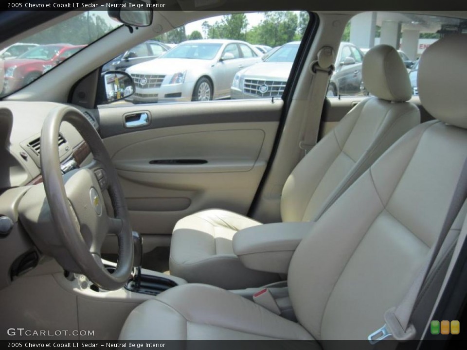 Neutral Beige Interior Photo for the 2005 Chevrolet Cobalt LT Sedan #49564740