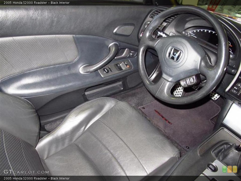 Black Interior Steering Wheel for the 2005 Honda S2000 Roadster #49568050