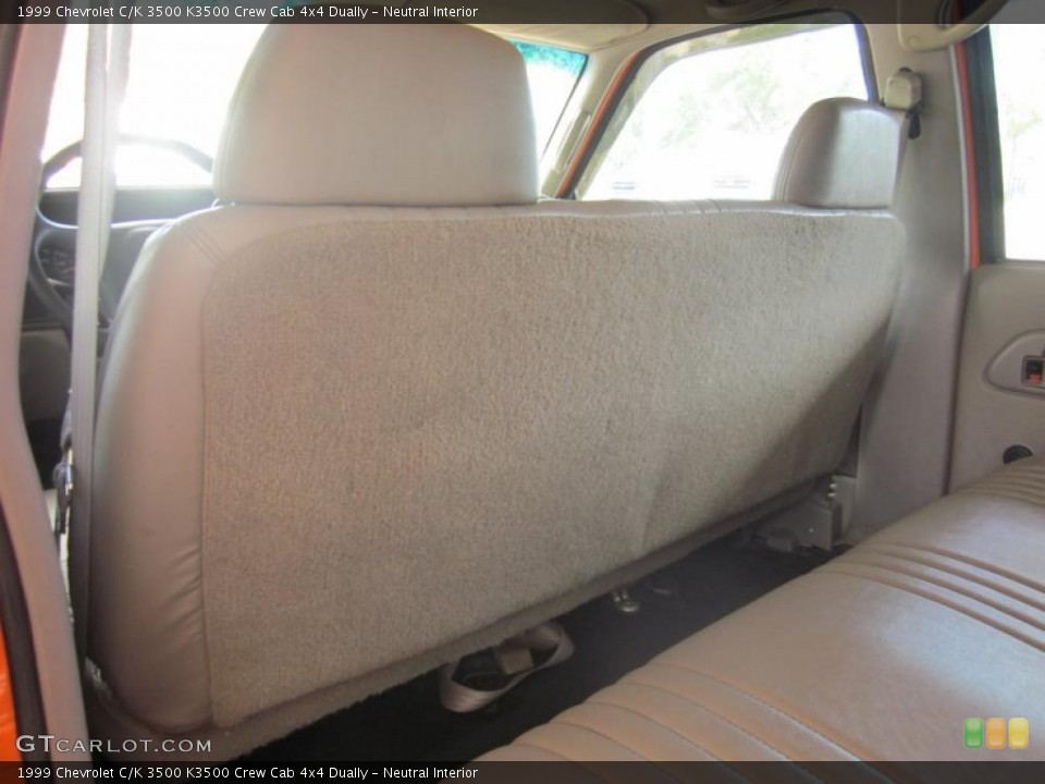 Neutral Interior Photo for the 1999 Chevrolet C/K 3500 K3500 Crew Cab 4x4 Dually #49569499