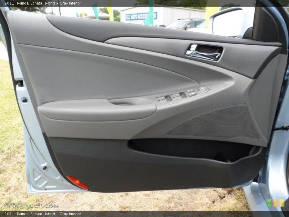 Gray Interior Door Panel for the 2011 Hyundai Sonata Hybrid #49576225