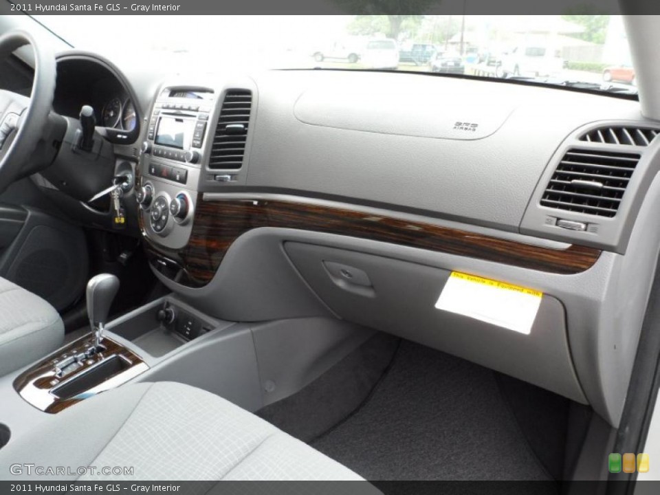 Gray Interior Dashboard for the 2011 Hyundai Santa Fe GLS #49580290