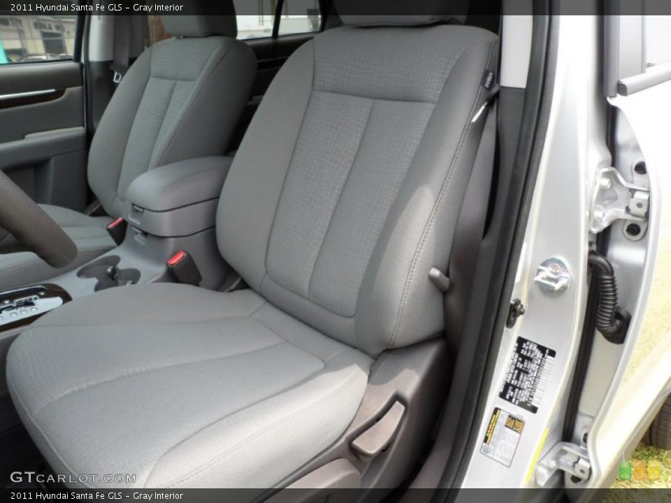 Gray Interior Photo for the 2011 Hyundai Santa Fe GLS #49580392