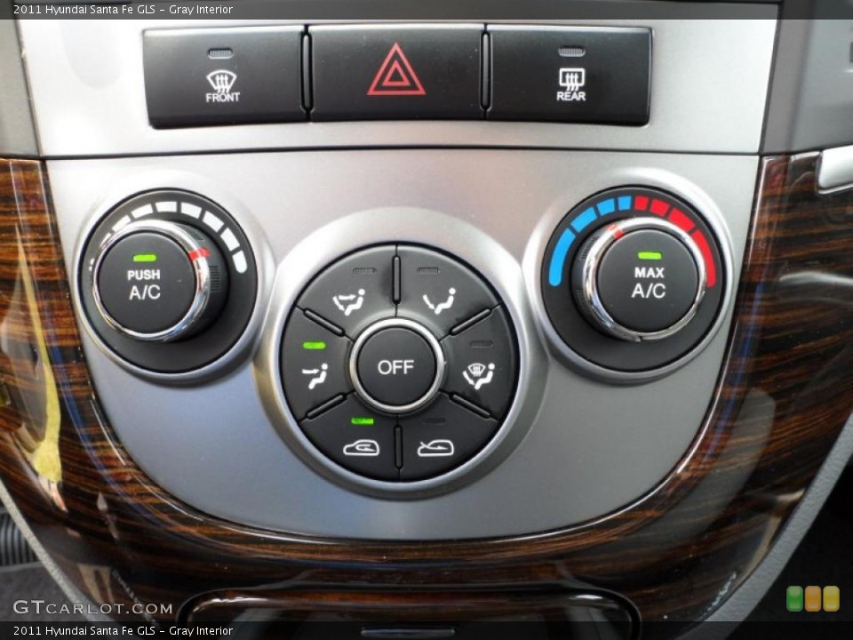 Gray Interior Controls for the 2011 Hyundai Santa Fe GLS #49580488