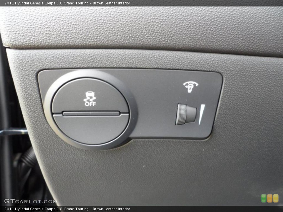Brown Leather Interior Controls for the 2011 Hyundai Genesis Coupe 3.8 Grand Touring #49585147