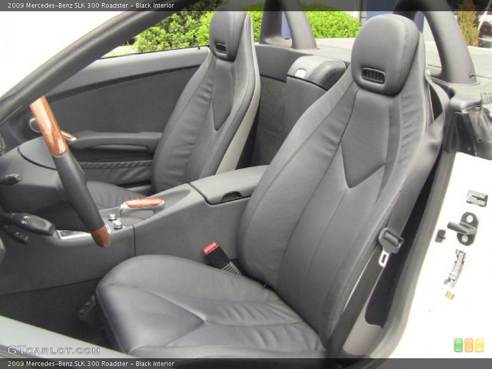 Black Interior Photo for the 2009 Mercedes-Benz SLK 300 Roadster #49587598