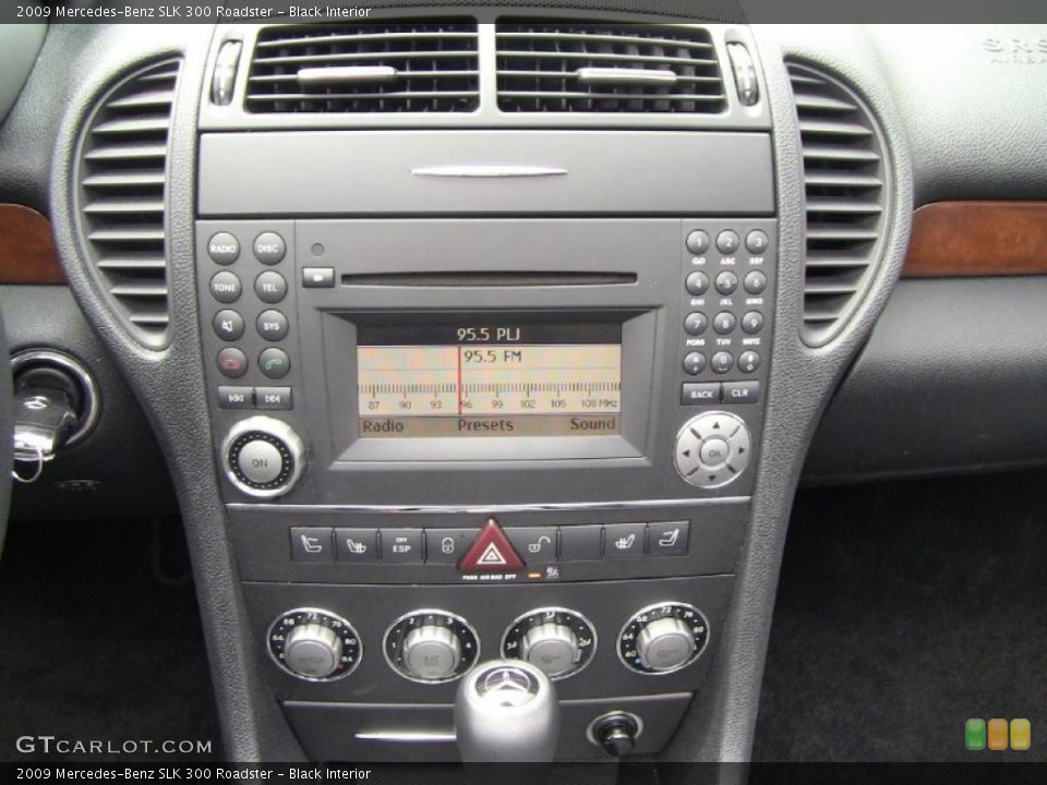 Black Interior Controls for the 2009 Mercedes-Benz SLK 300 Roadster #49587736