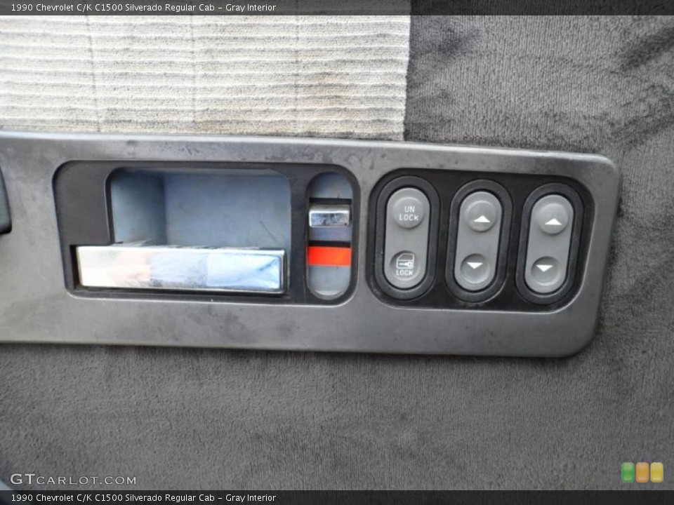 Gray Interior Controls for the 1990 Chevrolet C/K C1500 Silverado Regular Cab #49590913