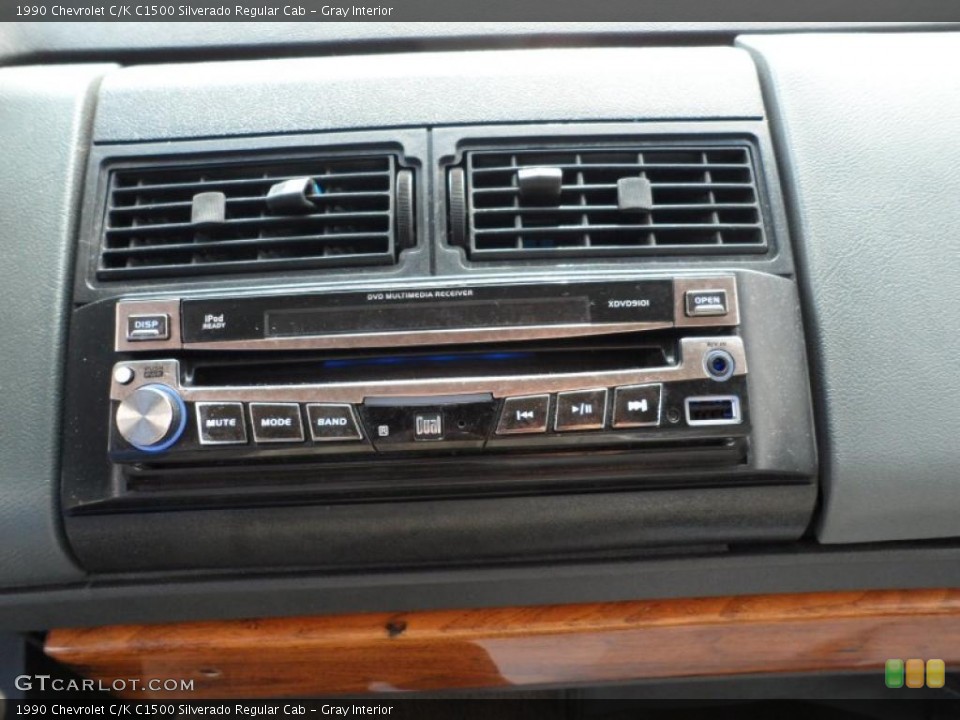 Gray Interior Controls for the 1990 Chevrolet C/K C1500 Silverado Regular Cab #49590973