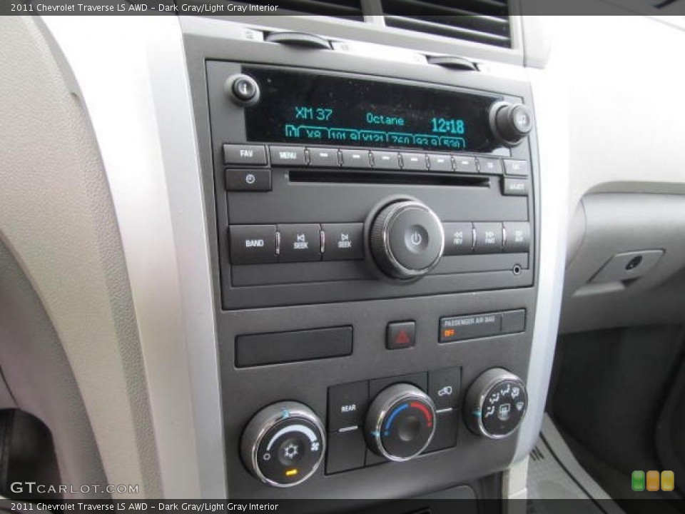 Dark Gray/Light Gray Interior Controls for the 2011 Chevrolet Traverse LS AWD #49592185