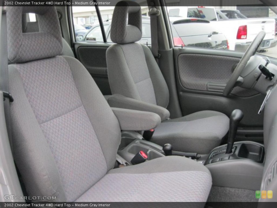 Medium Gray Interior Photo for the 2002 Chevrolet Tracker 4WD Hard Top #49595173