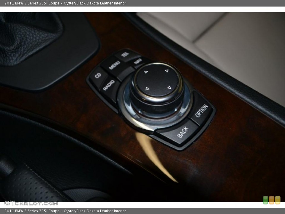 Oyster/Black Dakota Leather Interior Controls for the 2011 BMW 3 Series 335i Coupe #49601149