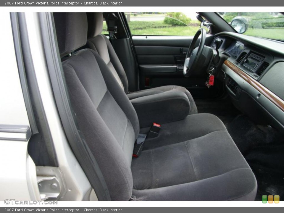 Charcoal Black Interior Photo for the 2007 Ford Crown Victoria Police Interceptor #49603843