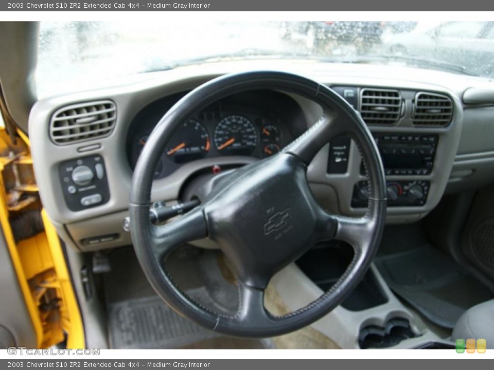 Medium Gray Interior Steering Wheel for the 2003 Chevrolet S10 ZR2 Extended Cab 4x4 #49605538