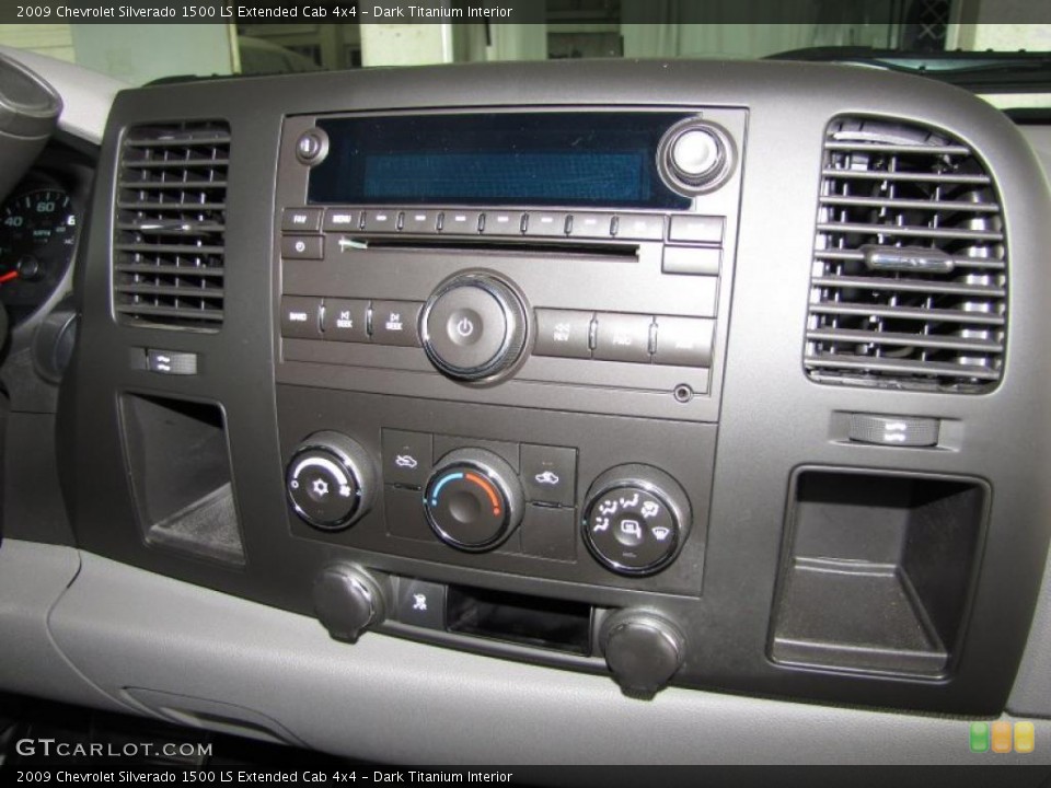 Dark Titanium Interior Controls for the 2009 Chevrolet Silverado 1500 LS Extended Cab 4x4 #49606279