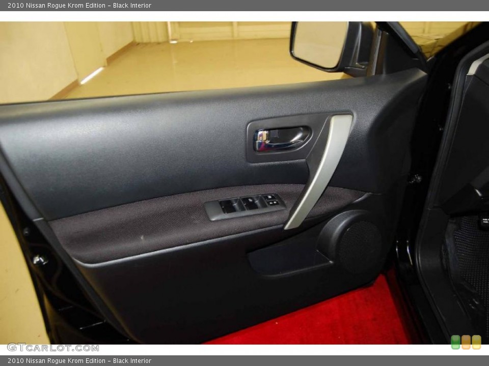 Black Interior Door Panel for the 2010 Nissan Rogue Krom Edition #49608088