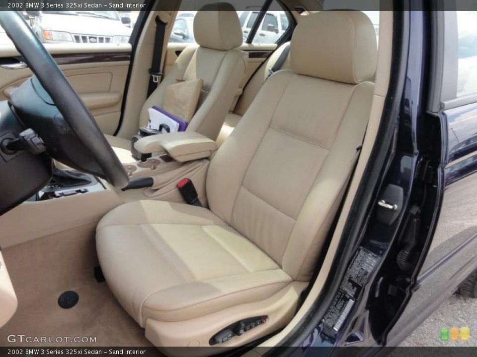 Sand Interior Photo for the 2002 BMW 3 Series 325xi Sedan #49618753