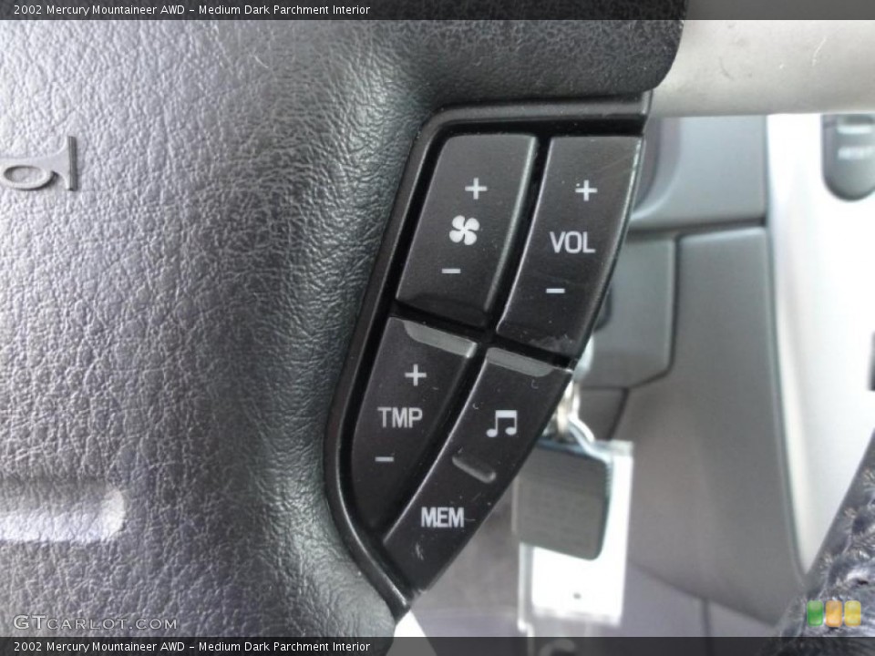 Medium Dark Parchment Interior Controls for the 2002 Mercury Mountaineer AWD #49620034