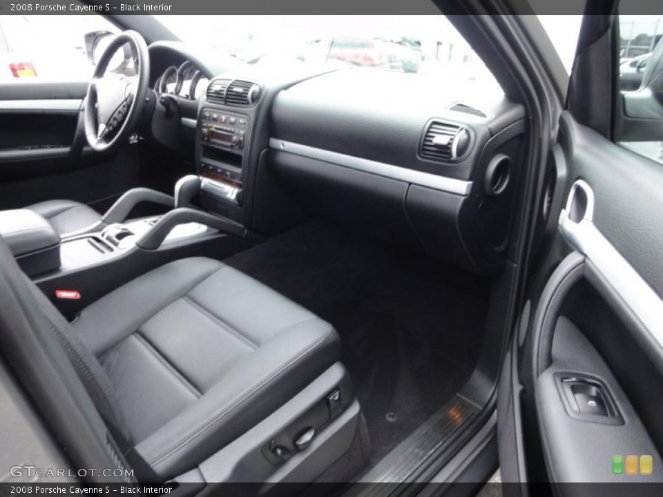 Black Interior Photo for the 2008 Porsche Cayenne S #49621180