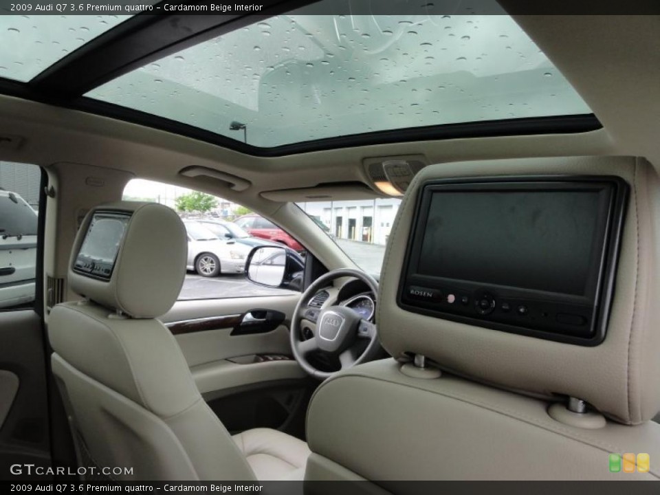 Cardamom Beige Interior Sunroof for the 2009 Audi Q7 3.6 Premium quattro #49625917