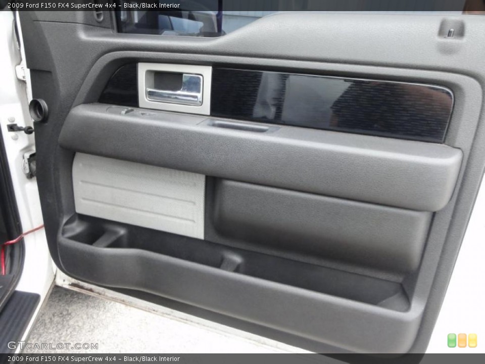 Black/Black Interior Door Panel for the 2009 Ford F150 FX4 SuperCrew 4x4 #49626325