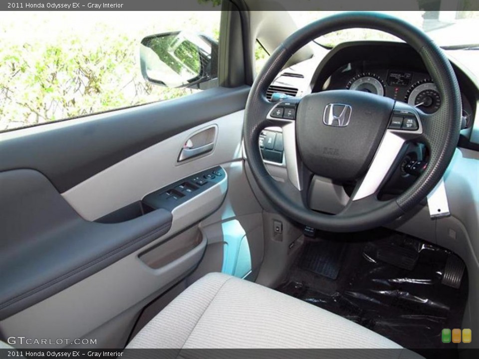Gray Interior Photo for the 2011 Honda Odyssey EX #49628845