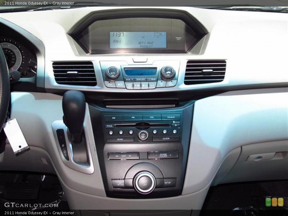 Gray Interior Controls for the 2011 Honda Odyssey EX #49628848