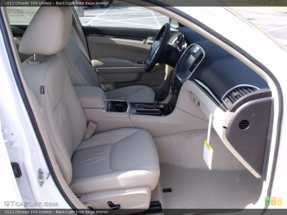 Black/Light Frost Beige Interior Photo for the 2011 Chrysler 300 Limited #49630634