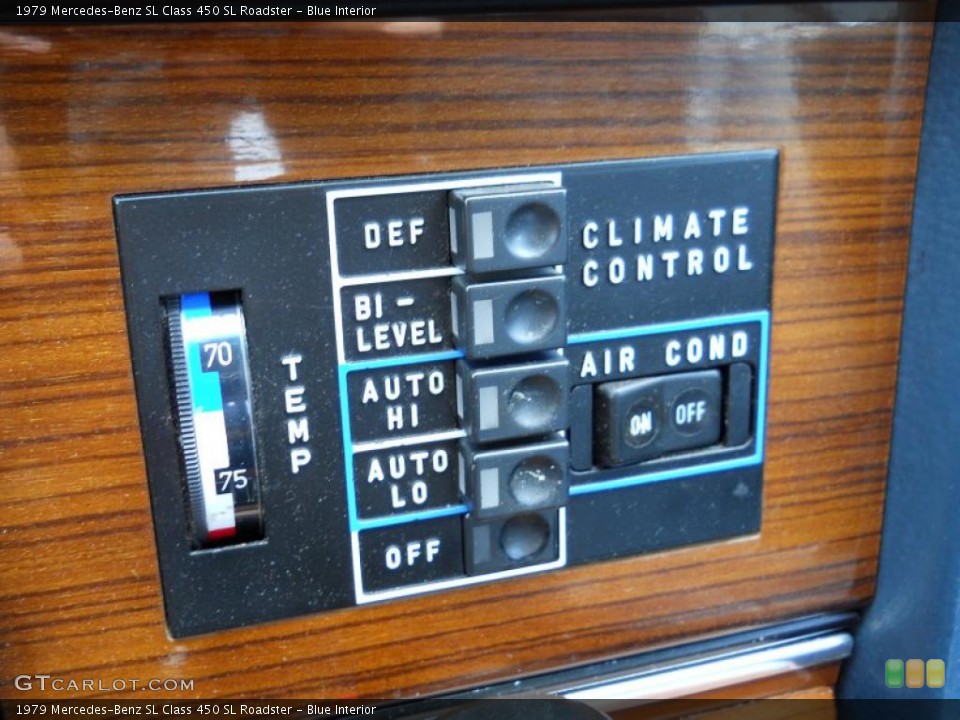 Blue Interior Controls for the 1979 Mercedes-Benz SL Class 450 SL Roadster #49636115