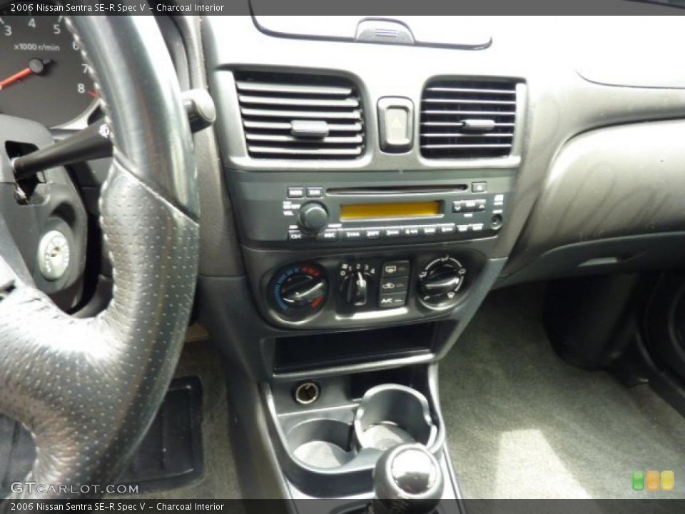 Charcoal Interior Controls for the 2006 Nissan Sentra SE-R Spec V #49644929