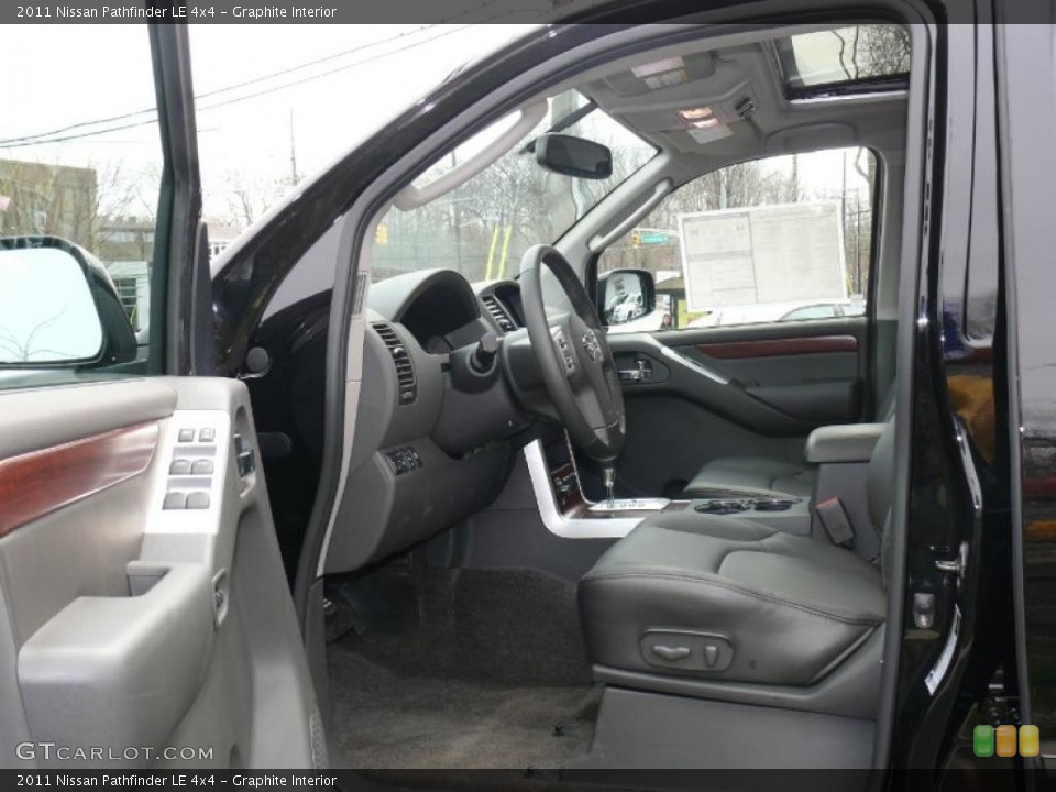 Graphite Interior Photo for the 2011 Nissan Pathfinder LE 4x4 #49648049