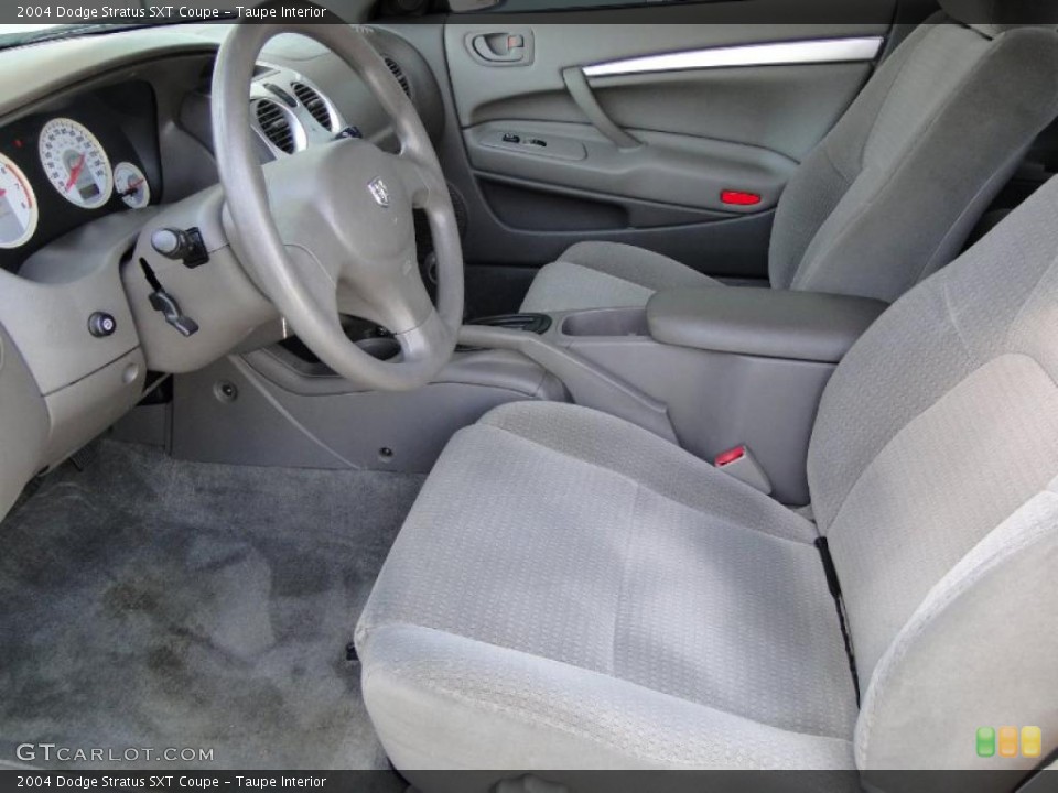 Taupe Interior Photo for the 2004 Dodge Stratus SXT Coupe #49649351
