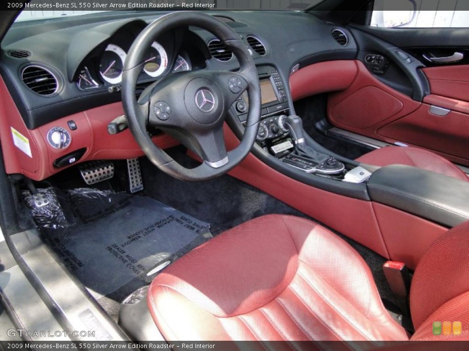 Red Interior Photo for the 2009 Mercedes-Benz SL 550 Silver Arrow Edition Roadster #49652238
